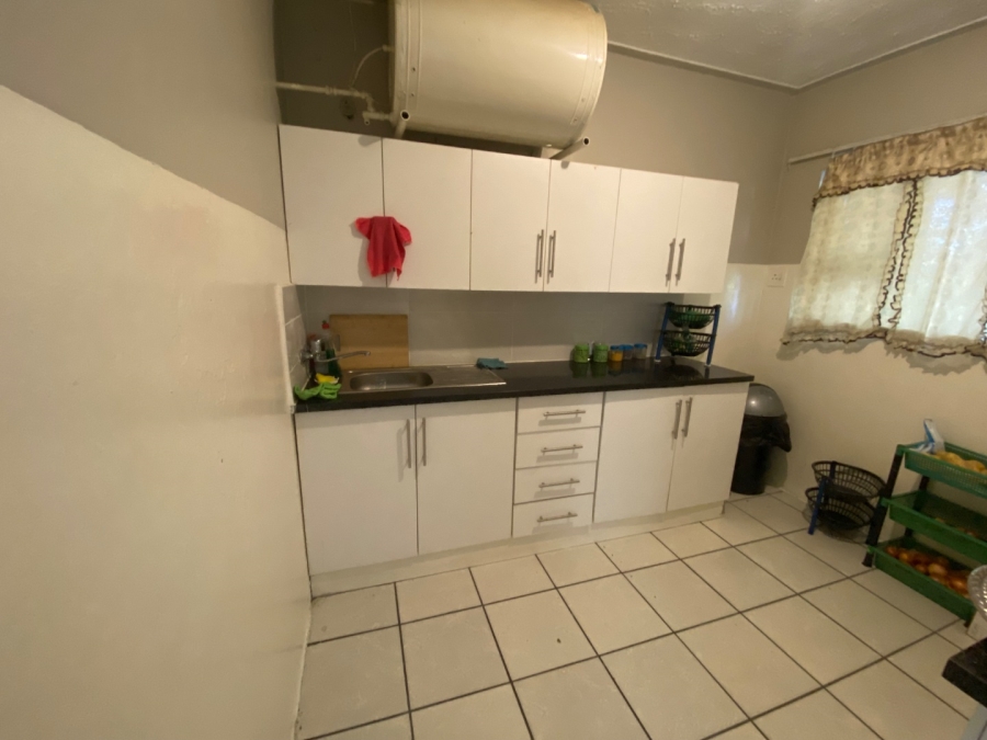 To Let 2 Bedroom Property for Rent in Southernwood Eastern Cape